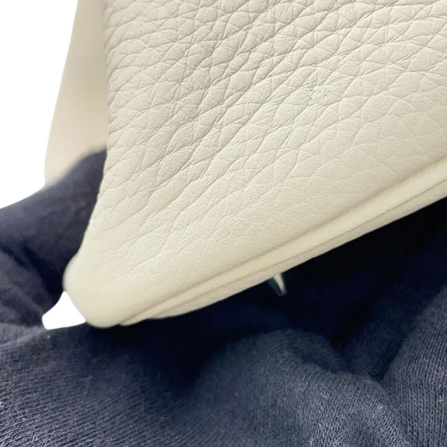Hermès Picotin Lock Craie Taurillon Clemence Size MM in White Clemence leather from GALLERY RARE, photo 7 of 12