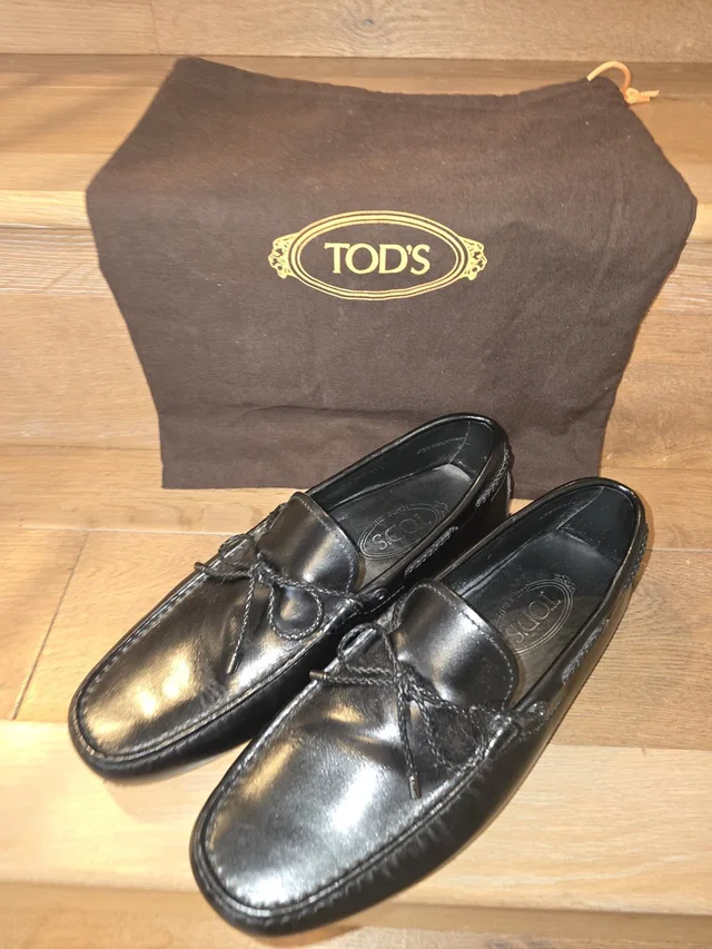 Tod's Men's Black Leather Driving Loafer in black Leather from Poshmark