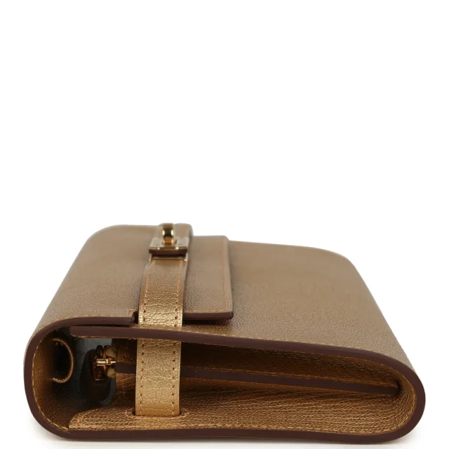 Hermès Kelly Wallet To Go Dore Chevre Chamkilight Permabrass Hardware in Gold Goatskin from Madison Avenue Couture, photo 5 of 10