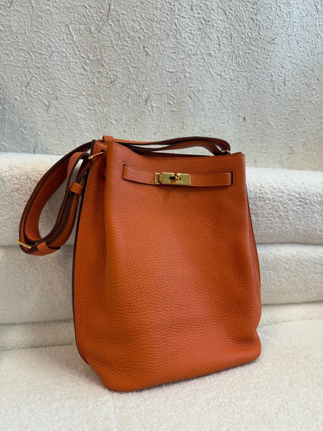 Hermès So Kelly 22 - Orange in Orange Caviar leather from Luxury Promise
