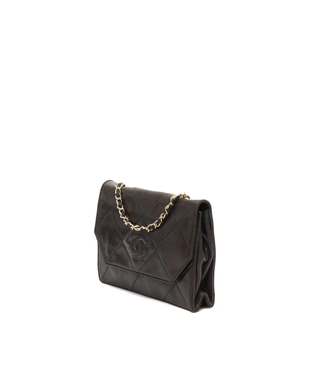 Chanel CC Diamond Single Flap Bag in Leather from A Retro Tale, photo 2 of 7