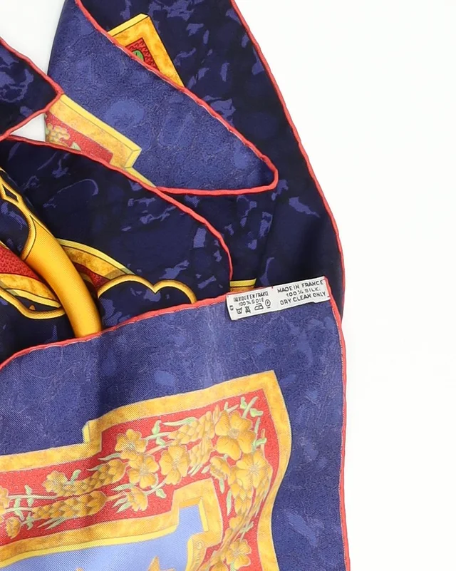 Hermès Carré 90 Carpe Diem Silk Scarf in Silk from A Retro Tale, photo 3 of 3