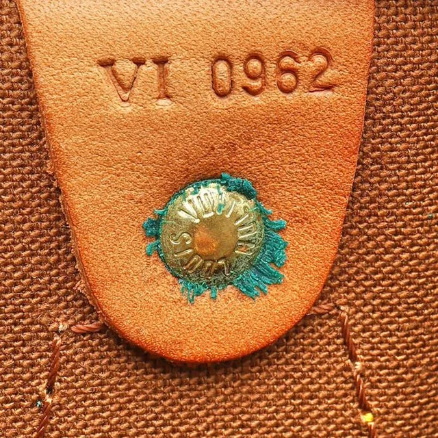 Louis Vuitton Monogram Speedy 35 Bag in Coated canvas from A Retro Tale, photo 8 of 9