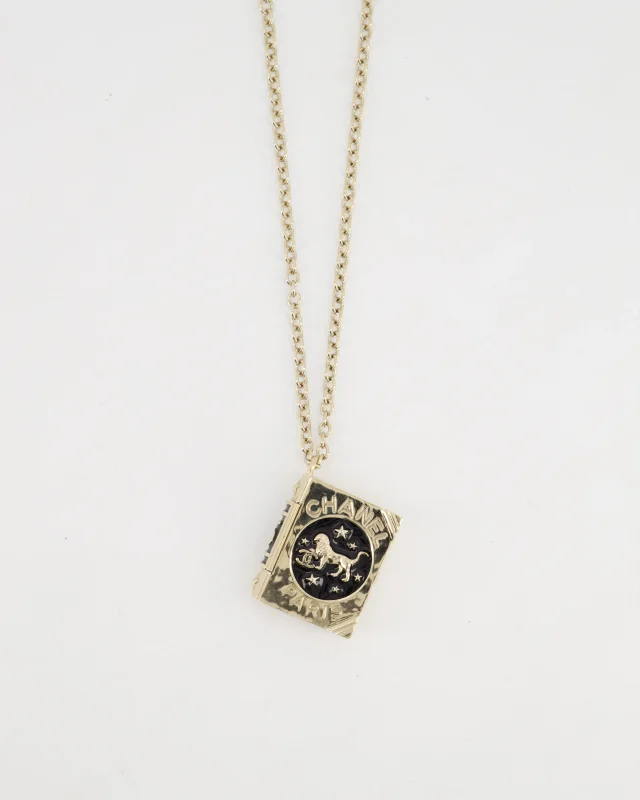 Chanel Champagne Gold, Star Lion and CC Logo Book Pendant Necklace in Gold from Sellier, photo 4 of 7