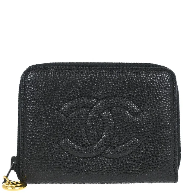 Chanel 1997-1999 Key Case Black Caviar Skin Small Good in Black Caviar leather from AMORE Vintage Tokyo