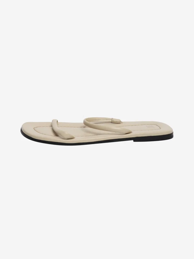 TOTEME Cream leather sandals - size EU 39 in White Leather from Sign of the Times