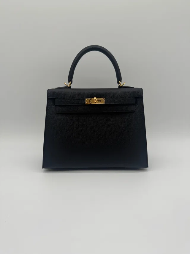 Hermès Kelly 25 Black Epsom Gold Hardware in Black Epsom leather from Luxury Promise