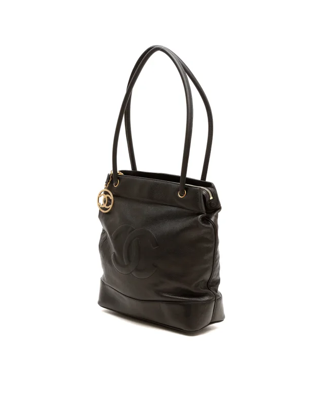 Chanel CC Caviar Tote Bag in Caviar leather from A Retro Tale, photo 2 of 10