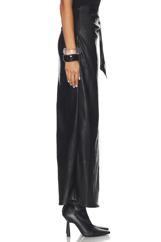 ALL THE WAYS Kassidy Faux Leather Skirt in Black, photo 2 of 6 from REVOLVE (Canada)