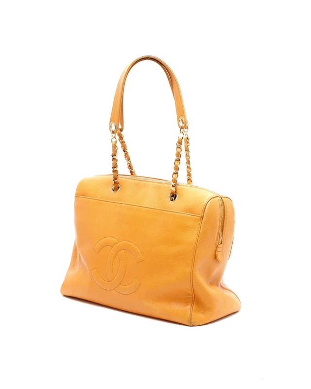 Chanel CC Caviar Chain Boston Bag in Caviar leather from A Retro Tale, photo 2 of 11