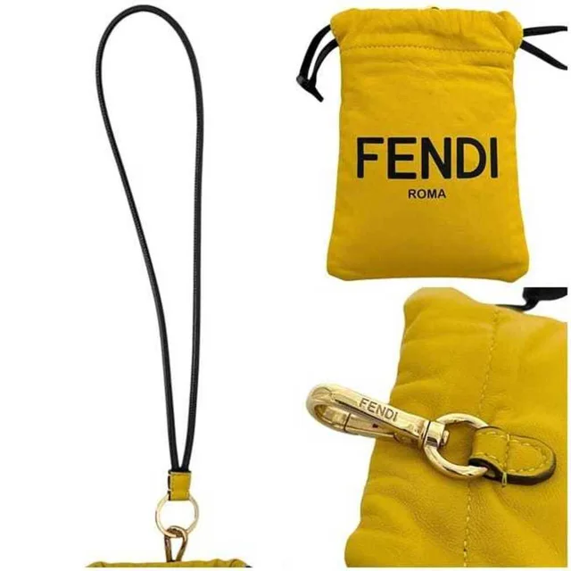 Fendi Shoulder Bag Wearable Ec-25314 Yellow 7ar898 Leather Adm9 209 0189 Fend... in yellow Leather from Poshmark, photo 4 of 10