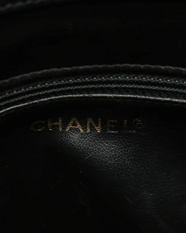 Chanel CC Caviar Chain Bag in Caviar leather from A Retro Tale, photo 11 of 14