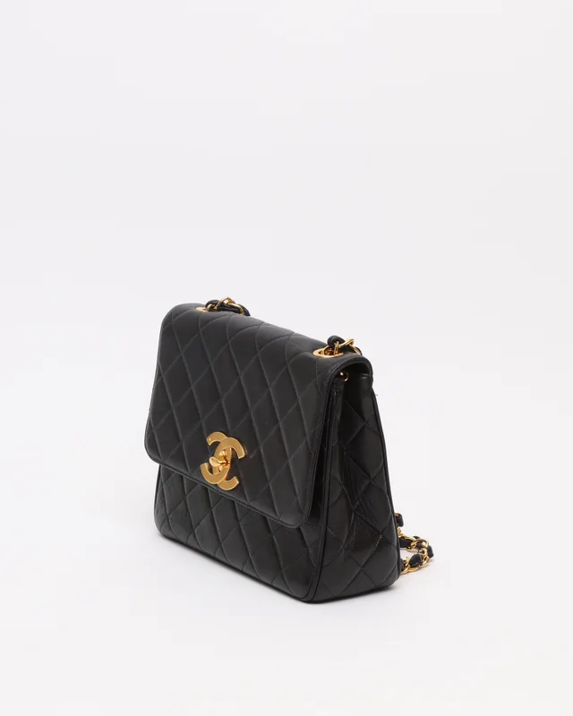 Chanel CC Classic Crossbody Bag in Leather from A Retro Tale, photo 2 of 11