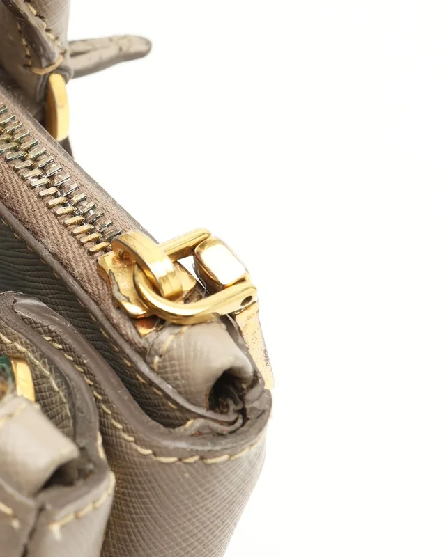 Prada Small Saffiano Lux Double-Zip Galleria Tote Bag in Saffiano leather from A Retro Tale, photo 8 of 11