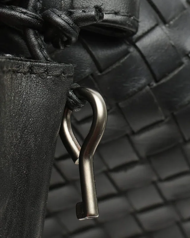 Bottega Veneta Intrecciato Business Bag in Woven leather from A Retro Tale, photo 9 of 12