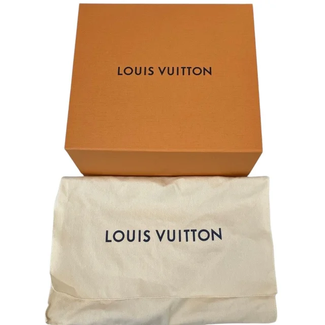 Louis Vuitton Lockme Ever Mini chain 2way shoulder bag in Beige Calfskin from LuxUness, photo 17 of 19