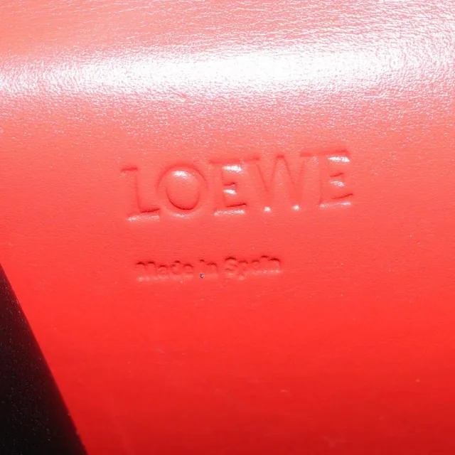 Loewe Barcelona Leather Red Bag in Red Leather from HEWI, photo 6 of 21