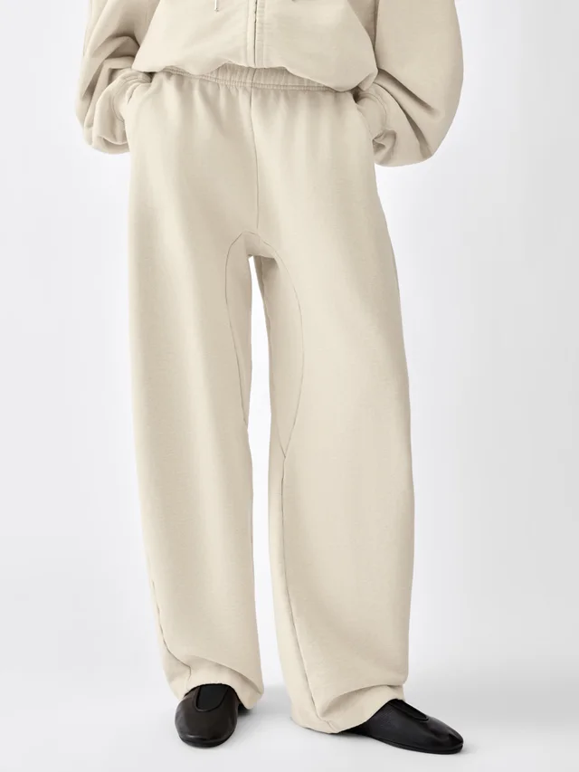 Jacquemus The Corso Mid-Rise Sweatpants, photo 2 of 5 from SENSER