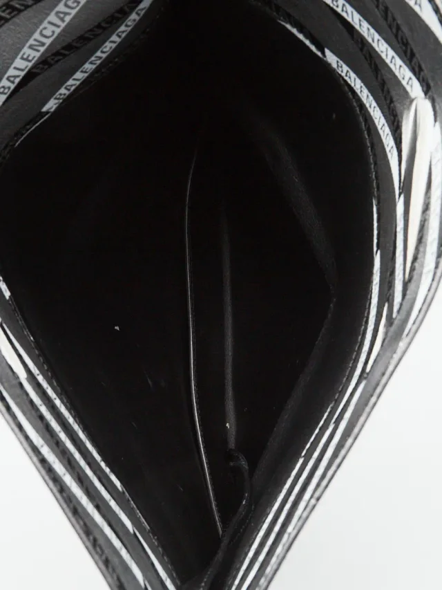 Balenciaga Silver/Black Metallic Leather Plastic Bag Small Shopper Tote Clutch Bag in Black Leather from Yoogis, photo 6 of 9