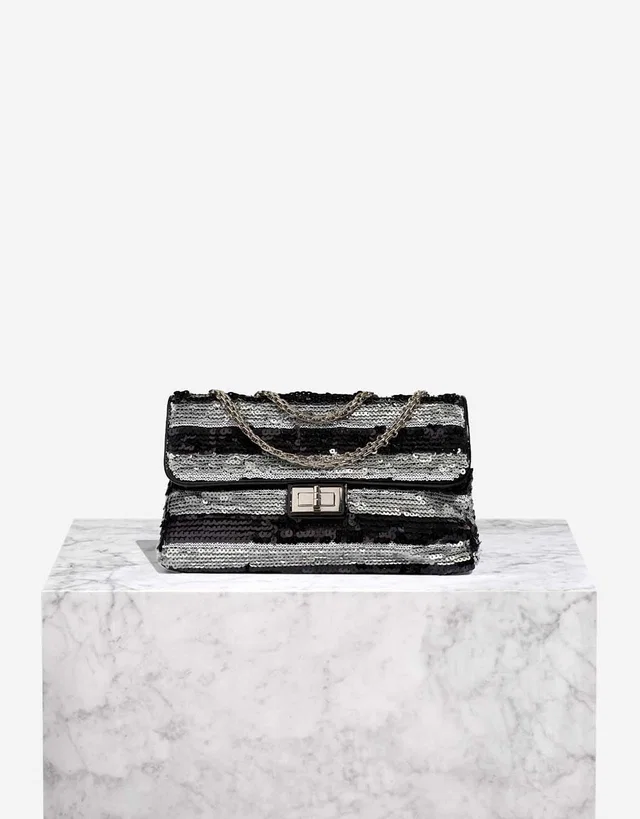 Chanel 2.55 Reissue 226 Sequins / Patent Black / Silver in Black, Multicolour, Silver Patent leather from SACLÀB