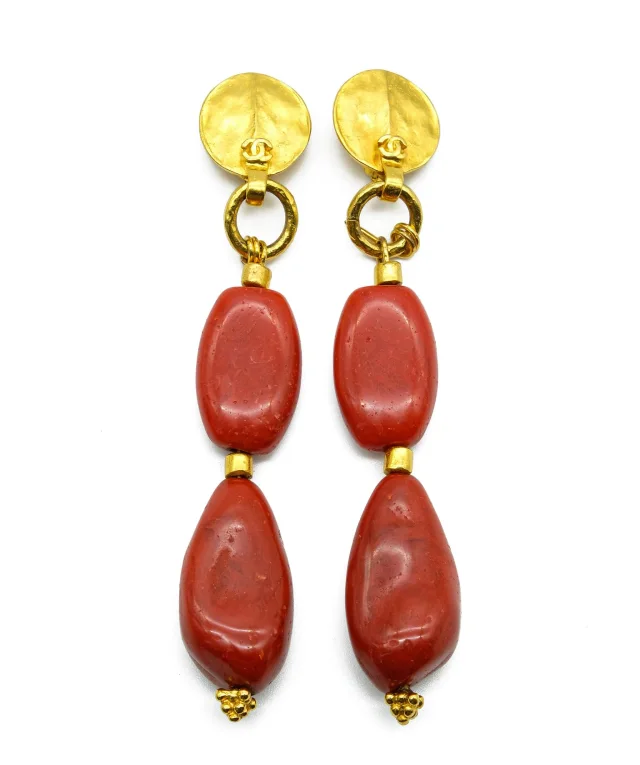 Chanel Shoulder Duster Crimson Lacquer Pebble Clip On Earrings in Resin from Luxury Promise, photo 3 of 3