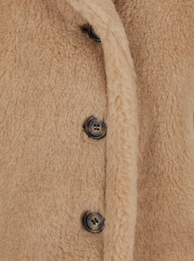 Max mara Beige Cloak 'Corvino' with Notched Revers and Short Sleeves in Faux Fur for Women in Beige 63% Alpaca 26% Cashmere 11% Silk, photo 6 of 6 from Gaudenzi Boutique