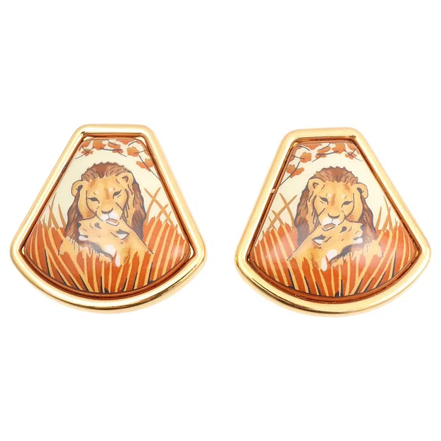 Hermès Lion Motif Enamel Earrings Gold in Gold from VINTAGE QOO TOKYO