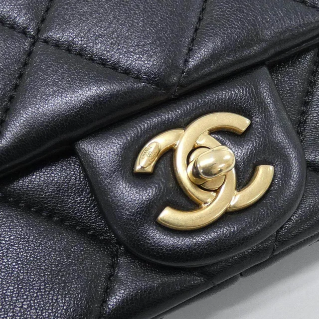 Chanel Shoulder Bag in Black Lambskin from LuxUness, photo 4 of 7
