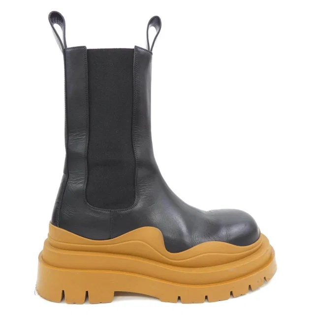 Bottega Veneta Leather Boots in Leather from LuxUness