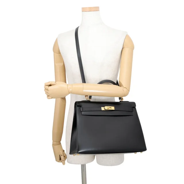Hermès Kelly Sellier Black Box Calf Leather Size 32 in Black Box leather from GALLERY RARE, photo 6 of 21