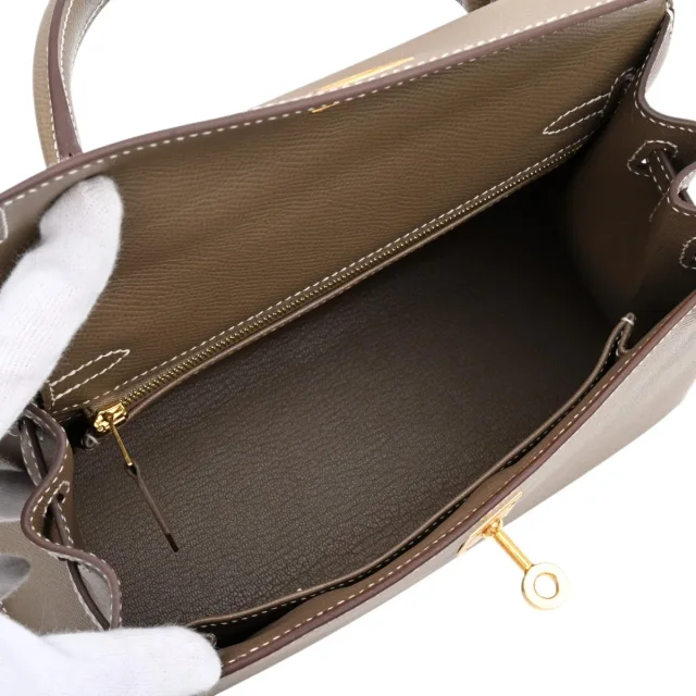 Hermès 2021 Kelly 25 Etoupe in Taupe Epsom leather from VINTAGE QOO TOKYO, photo 6 of 10