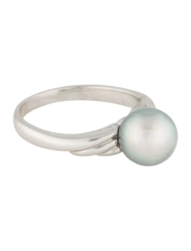 Tasaki Platinum Pearl in multicolor from The RealReal