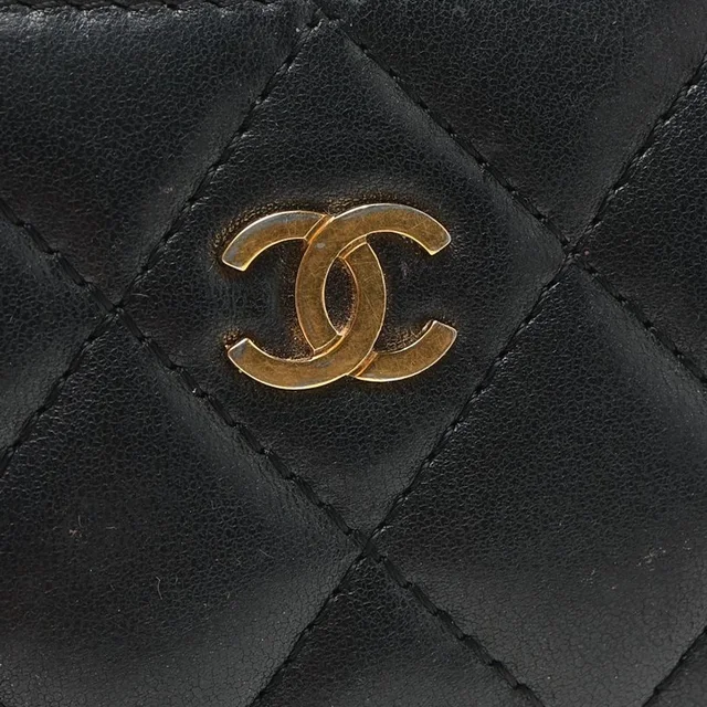 Chanel Matelassé Card Holder in Leather from A Retro Tale, photo 4 of 8