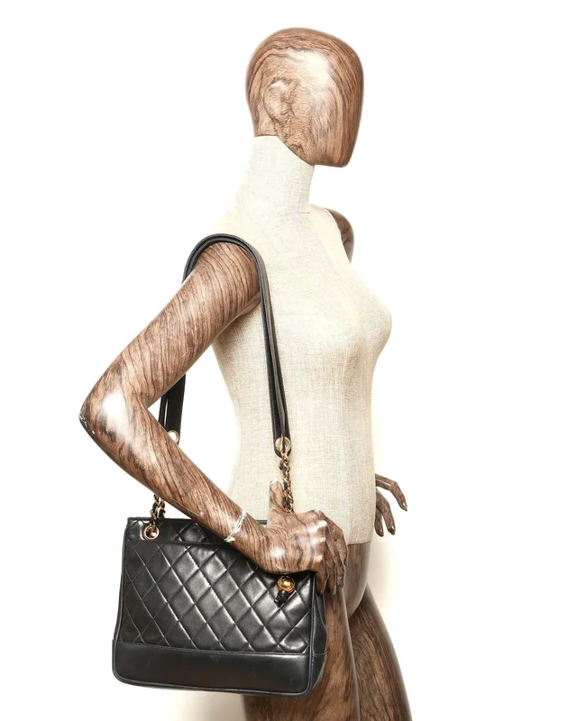 Chanel CC Timeless Tote Bag in Leather from A Retro Tale, photo 10 of 10