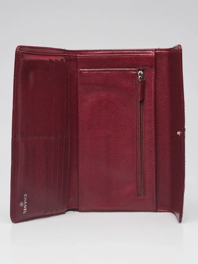 Chanel Burgundy Quilted Glazed Caviar Leather L Flap Large Wallet in Burgundy Caviar leather from Yoogis, photo 2 of 9
