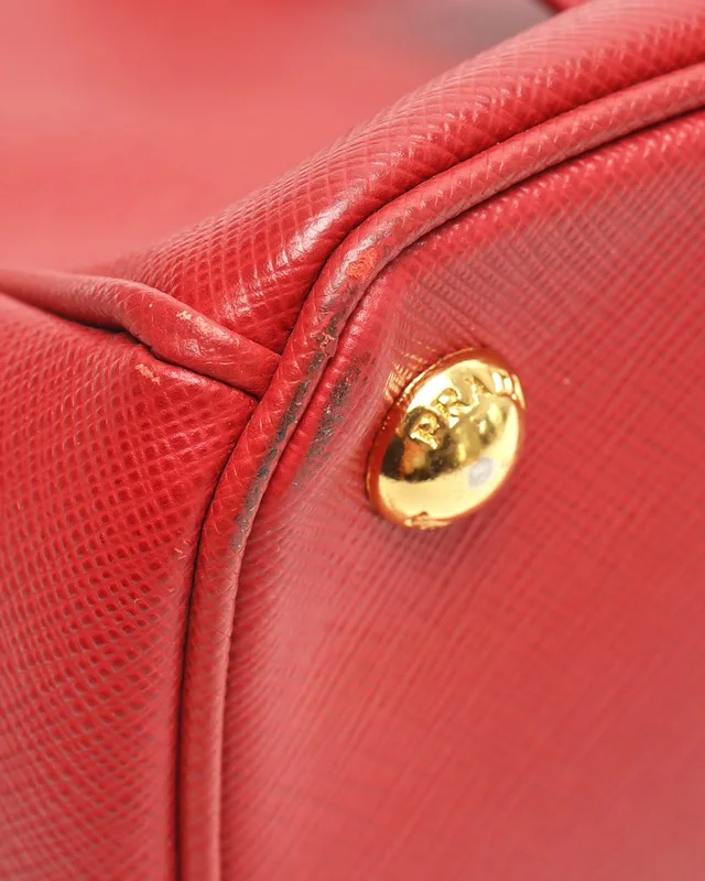 Prada Small Saffiano Galleria Bag in Saffiano leather from A Retro Tale, photo 6 of 9
