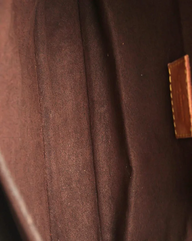 Louis Vuitton Monogram Pochette Métis MM Bag in Coated canvas from A Retro Tale, photo 11 of 12