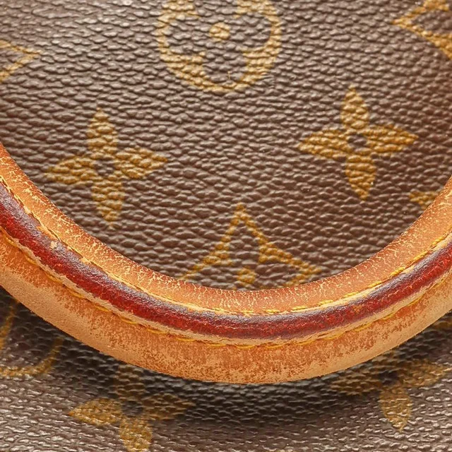 Louis Vuitton Monogram Keepall 45 Weekend Bag in Coated canvas from A Retro Tale, photo 6 of 12