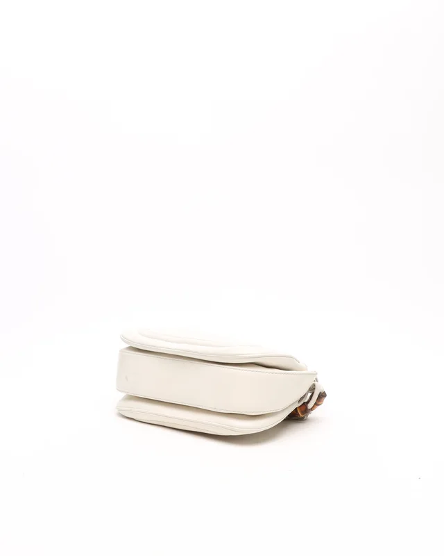 Gucci Bamboo 1947 Medium Top Handle Bag in Leather from A Retro Tale, photo 4 of 10
