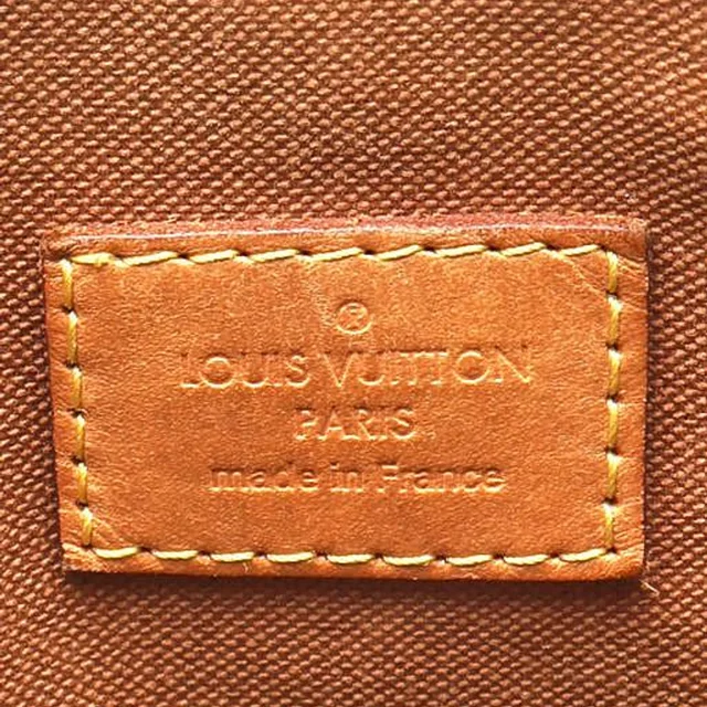 Louis Vuitton Monogram Beaubourg Tote Bag in Coated canvas from A Retro Tale, photo 11 of 13