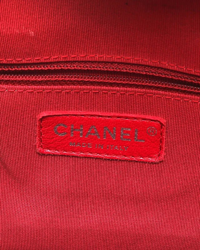 Chanel Medium Gabrielle Tweed Bag in Tweed from A Retro Tale, photo 10 of 15
