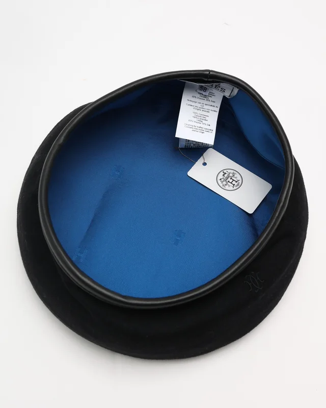 Hermès Cashmere Beret Hat, Size 58 in Cashmere from A Retro Tale, photo 5 of 5