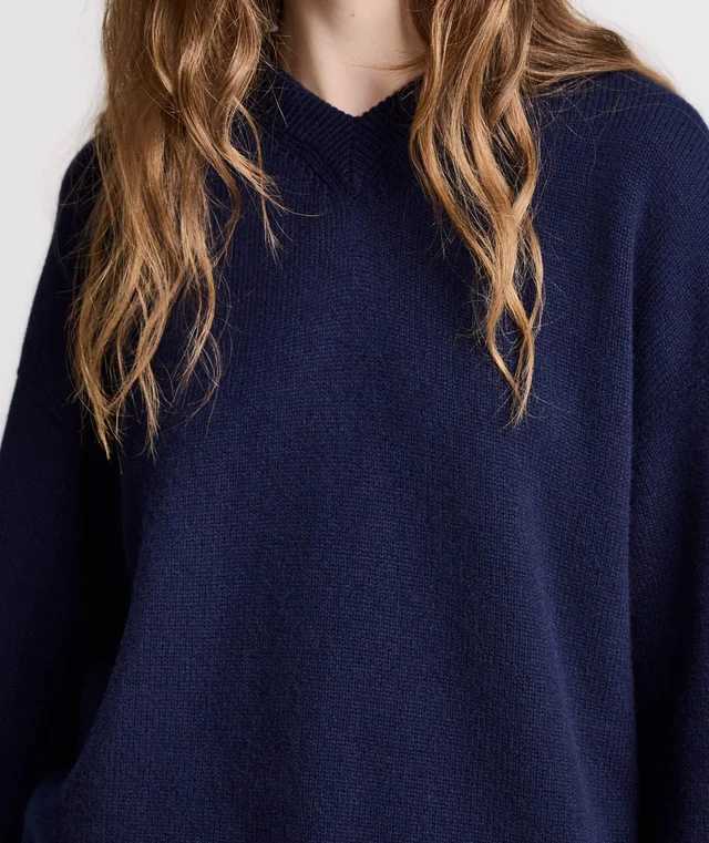 J.W.Anderson V-neck knitwear, photo 4 of 5 from SENSER