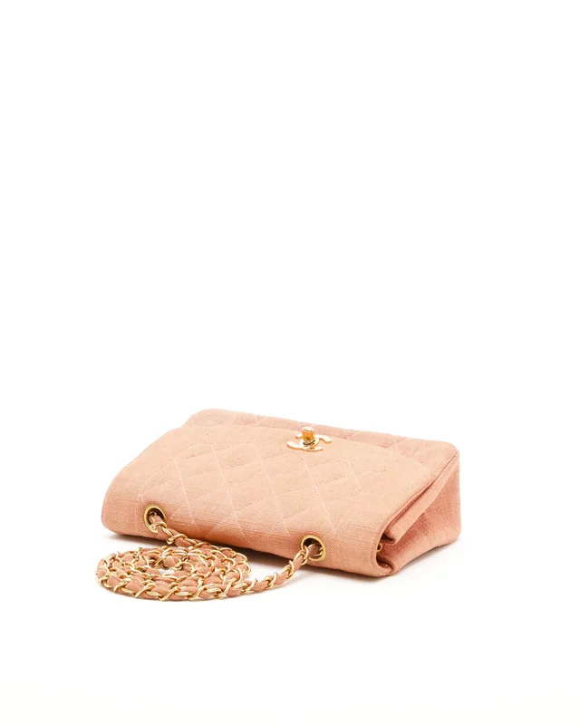 Chanel Small Diana Linen Single Flap Bag in Leather from A Retro Tale, photo 5 of 10
