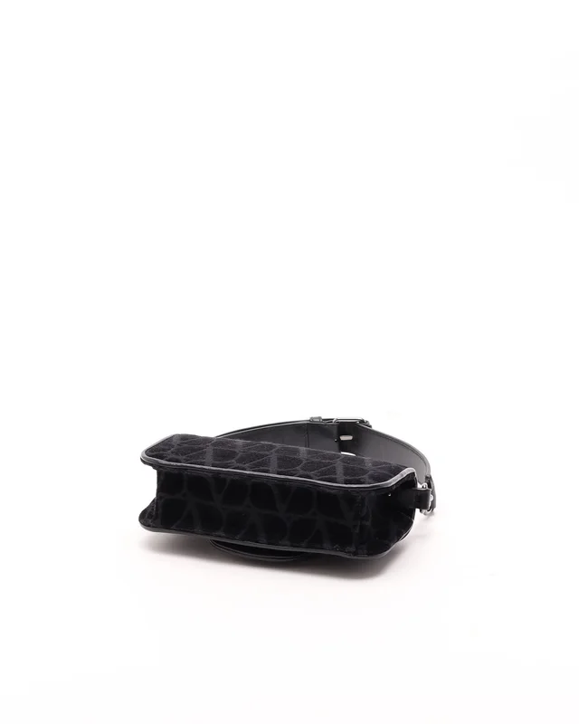 Valentino Garavani Small Locò Bag in Velvet from A Retro Tale, photo 4 of 8