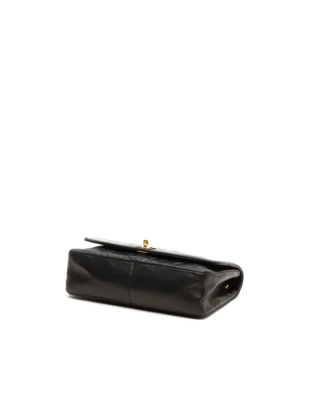 Chanel CC Medium Diana Flap Bag in Woven leather from A Retro Tale, photo 5 of 9