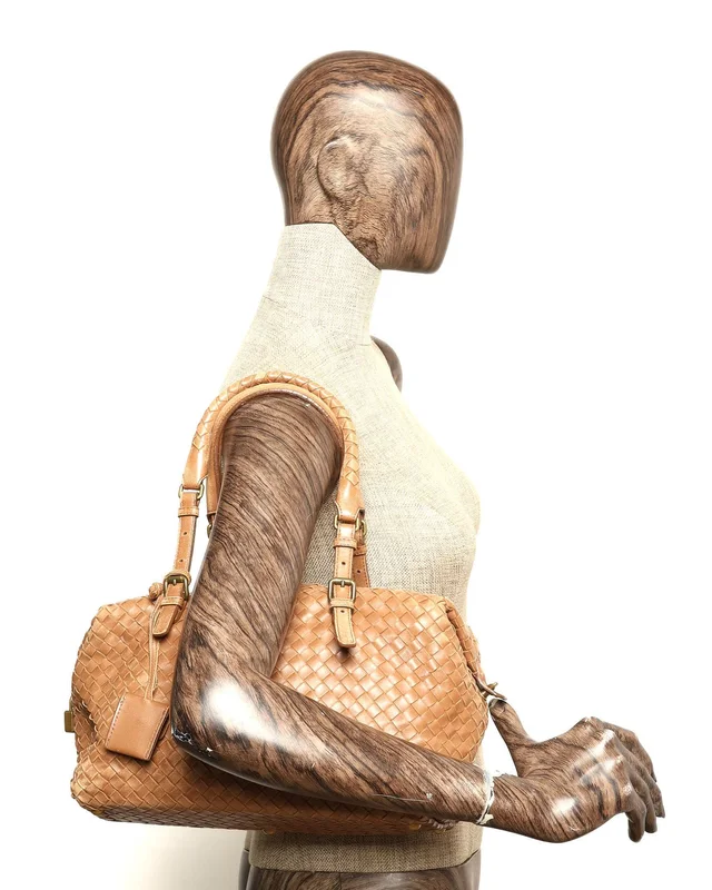 Bottega Veneta Intrecciato Shoulder Bag in Woven leather from A Retro Tale, photo 10 of 10