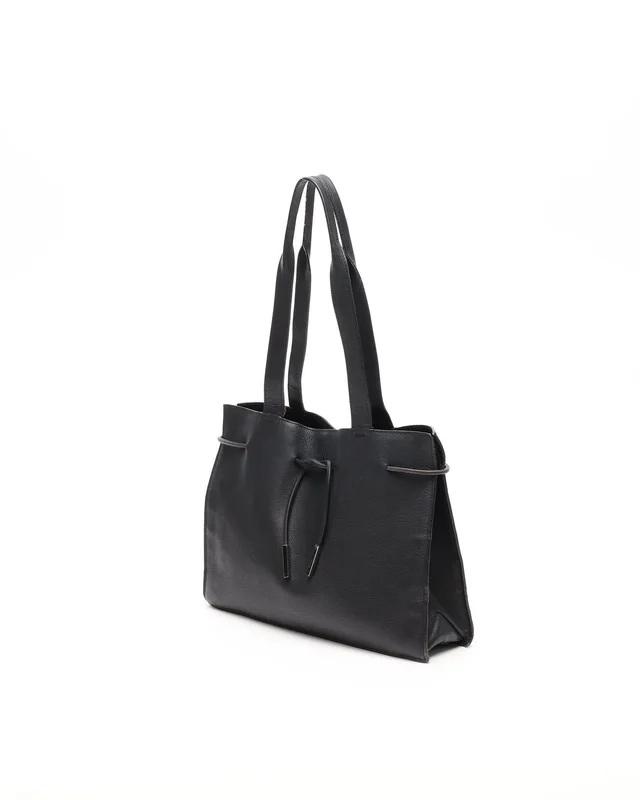 Gucci Tom Ford Leather Bag in Leather from A Retro Tale, photo 2 of 9
