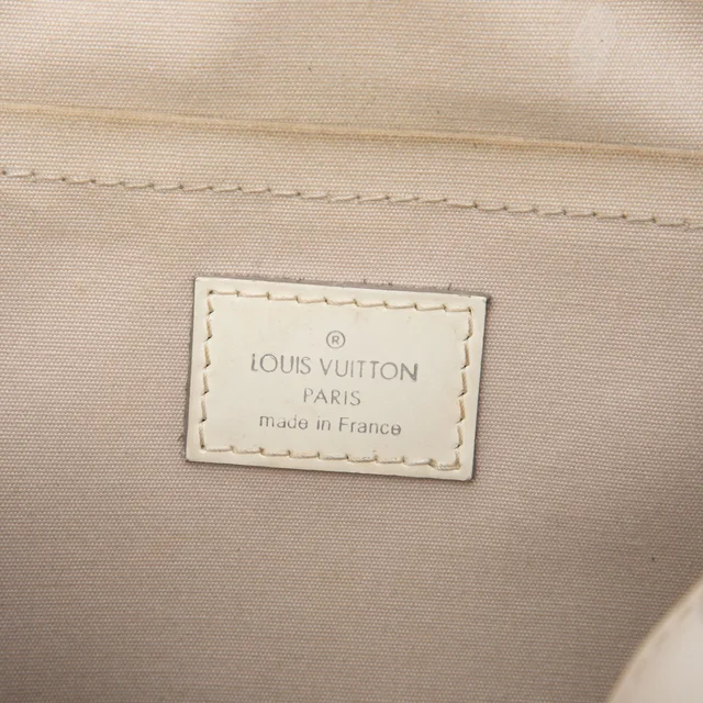 White Louis Vuitton Epi Passy GM Handbag in White Leather from Designer Revival, photo 2 of 2