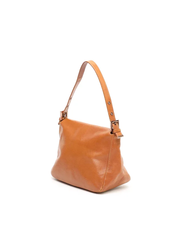 Fendi Mamma Baguette Shoulder Bag in Leather from A Retro Tale, photo 3 of 12